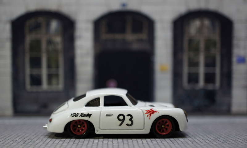 Illustration for article titled Teutonic Tuesday:Â individualisierte 356 teil 356?